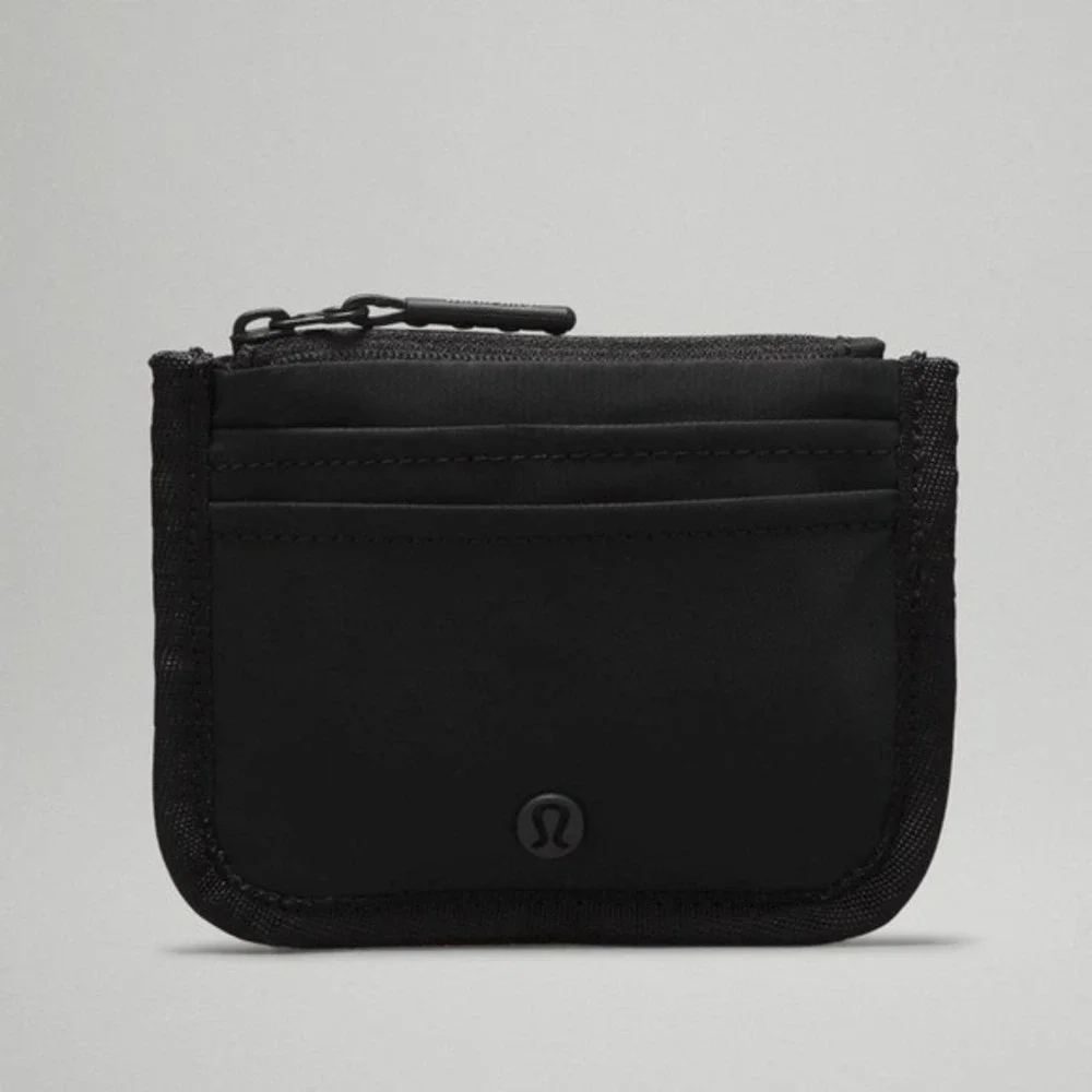 Lululemon True Identity Card Case NWT black